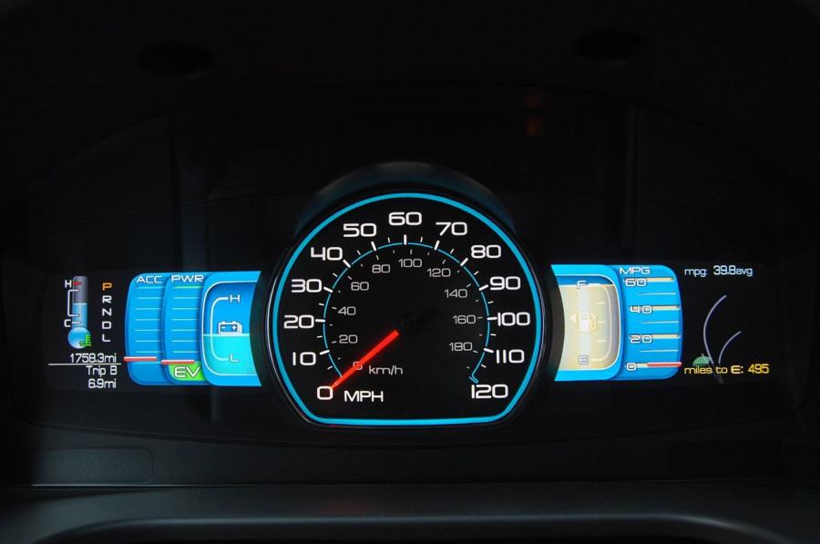  Ford Fusion Hybrid 2010 года  (US) (фото 91 из 111)